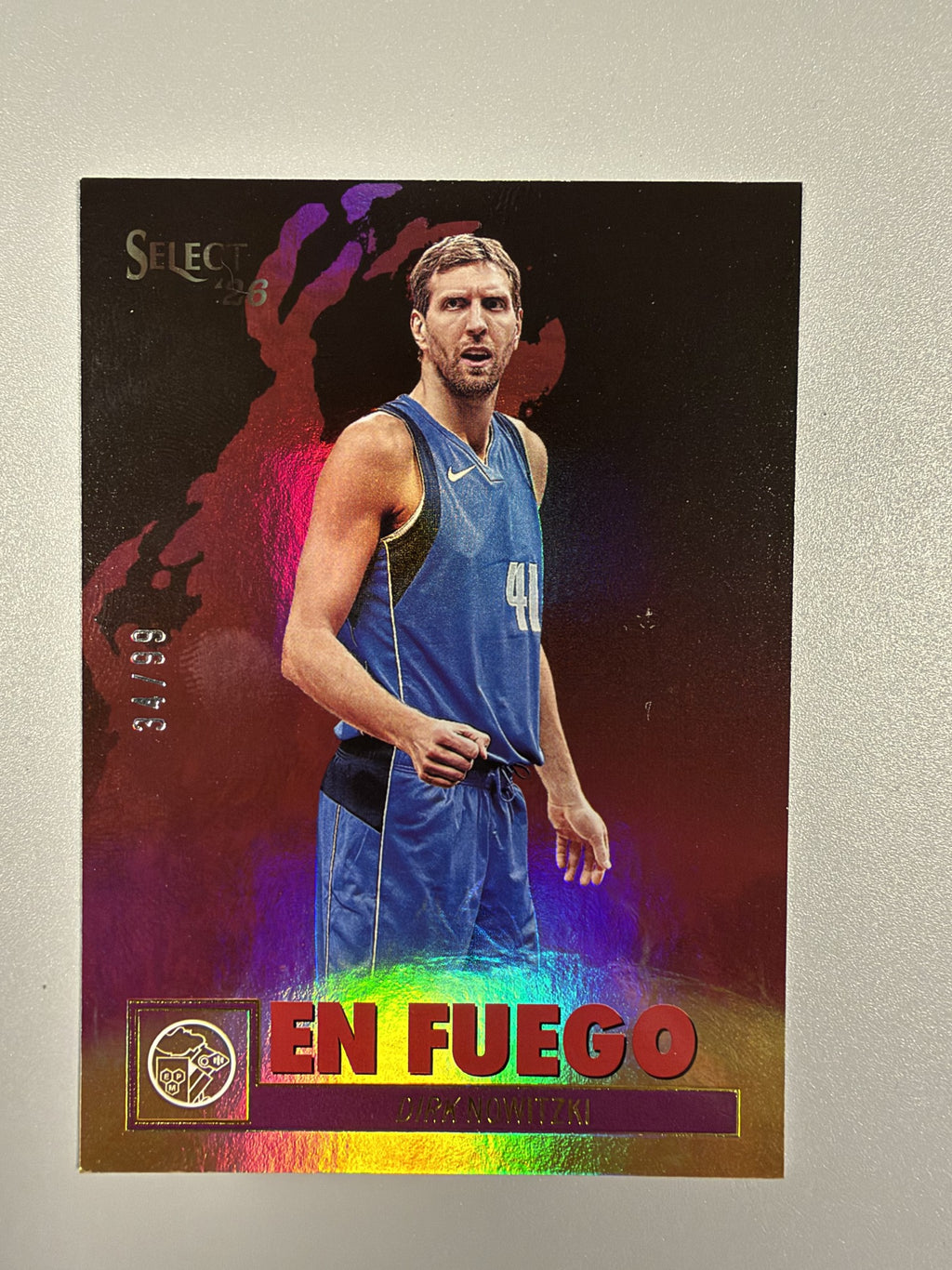 2026 Panini Decades 90s Pop Culture Dirk Nowitzki En Fuego Purple 34/99 front